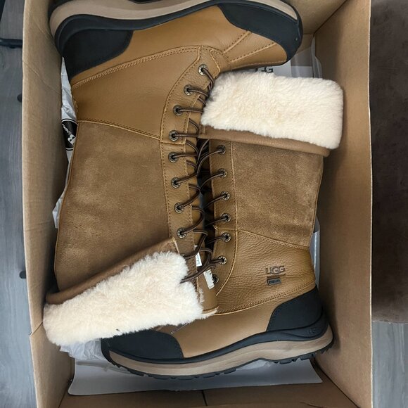 Uggs Adirondack Boots - Picture 3 of 3